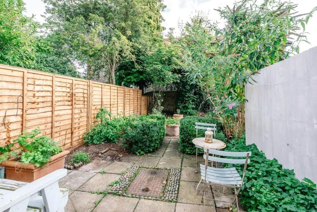 Lilac Cottage, Wenhaston Holiday home *
